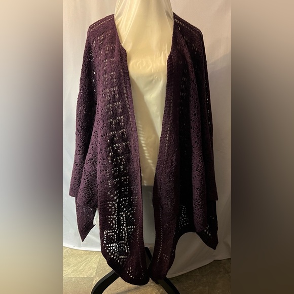 Shetland wool purple wrap. - Picture 7 of 12